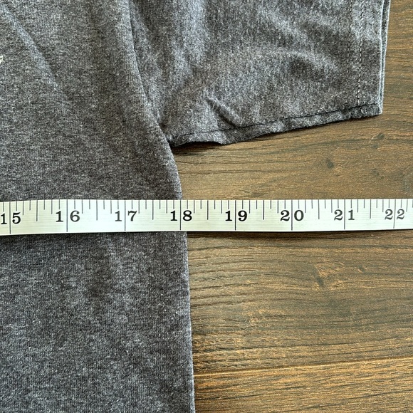 Champion tee - Picture 3 of 6